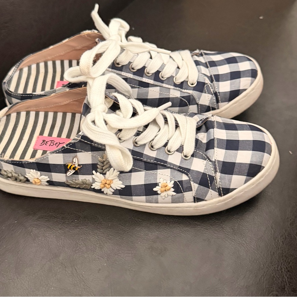 Betsey Johnson ladies Navy Checkered Floral Sneakers